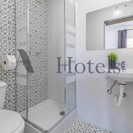 Ayz Elcano - Auto Check-in Guest house *