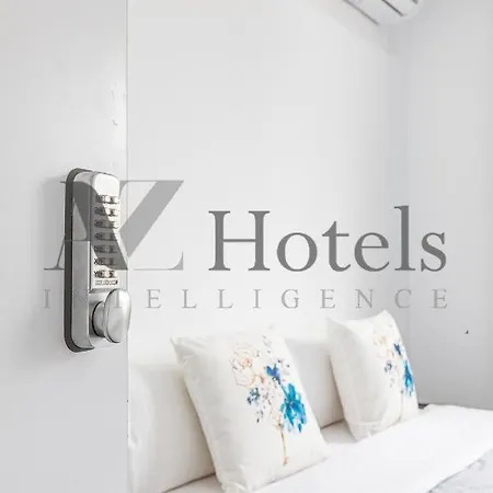 Ayz Elcano - Auto Check-in Malaga