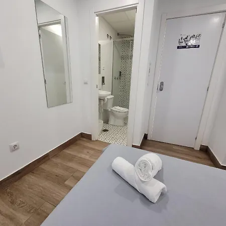 Ayz Elcano - Auto Check-in Guest house Malaga