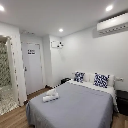 Ayz Elcano - Auto Check-in Guest house