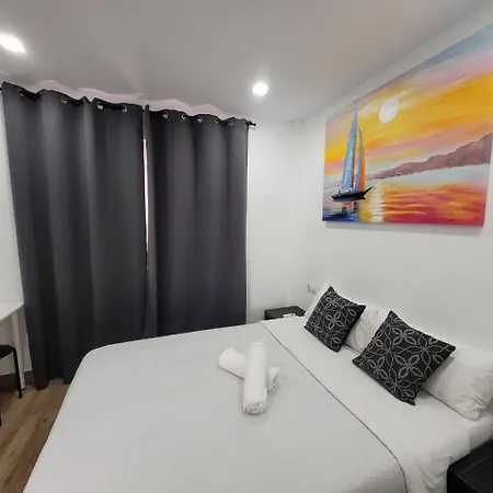 Hotel Ayz Elcano - Auto Check-in