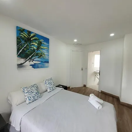 Ayz Elcano Hotel *