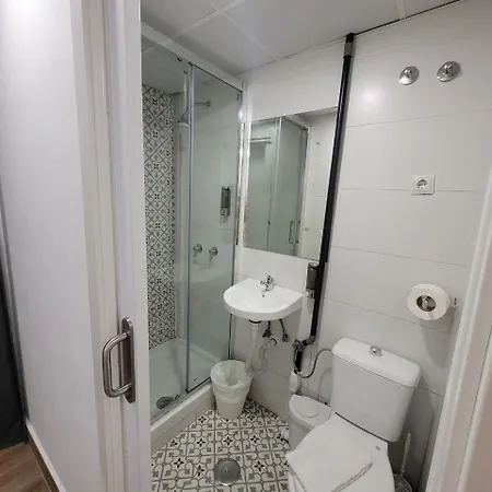 Ayz Elcano Hotel