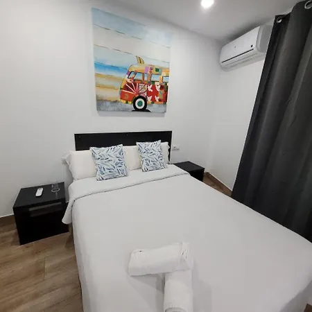 Ayz Elcano Hotel *