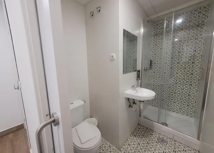 Ayz Elcano - Auto Check-in *