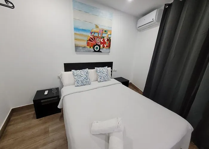 Ayz Elcano - Auto Check-in Hotel *