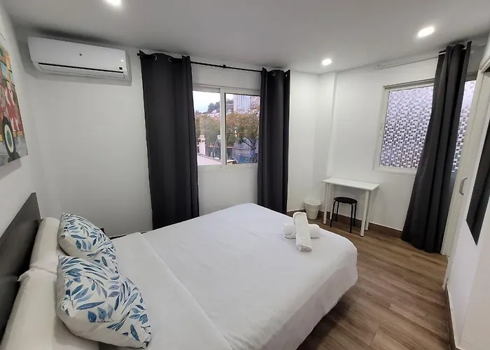 Hotel Ayz Elcano - Auto Check-in *