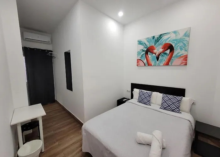 Ayz Elcano - Auto Check-in Hotel