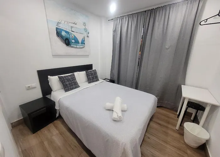 Ayz Elcano - Auto Check-in Hotel *