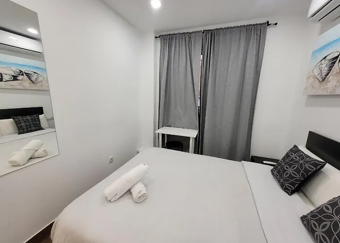 Ayz Elcano - Auto Check-in *