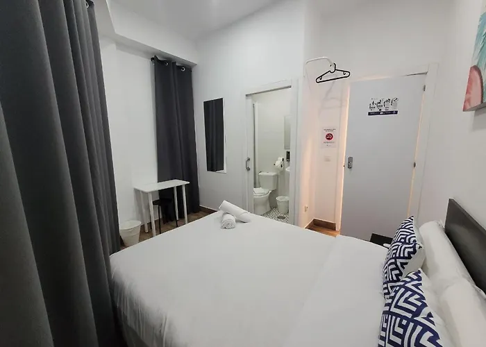 Ayz Elcano - Auto Check-in Málaga