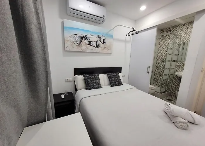 Ayz Elcano - Auto Check-in Hotel